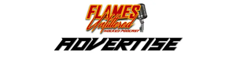 Purple podcast icon with a microphone symbol in the center.