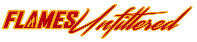 Purple podcast icon with a microphone symbol in the center.